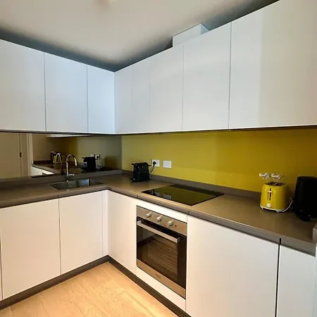 Casa Piano Waterfront Wifi Free Parking