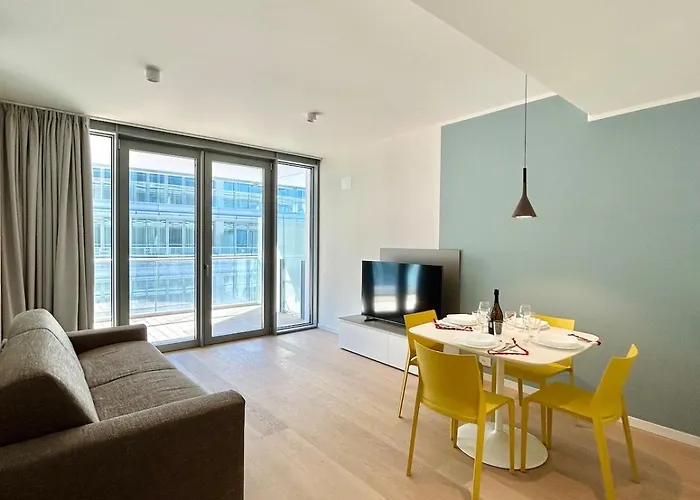 Casa Piano Waterfront Wifi Free Parking Apartmán